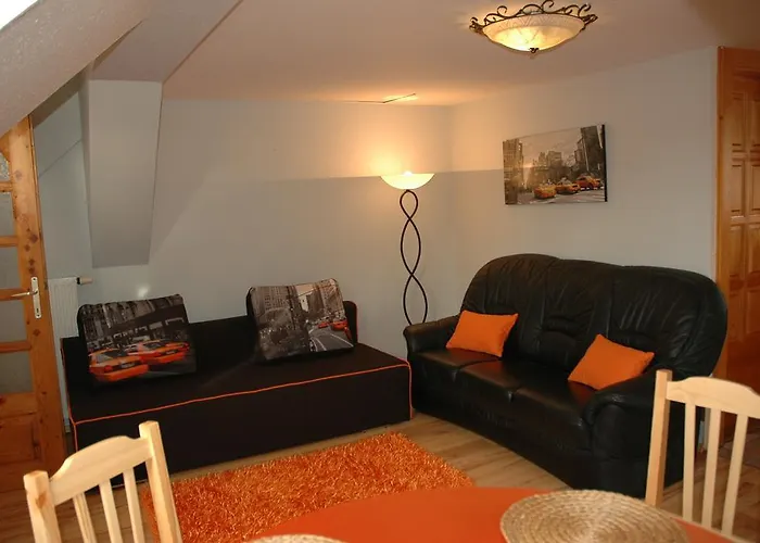 Alom Kucko Апартаменты Залаэгерсег